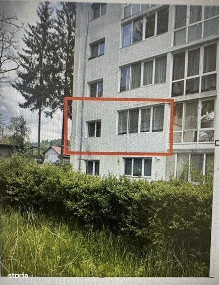 Apartament cu 2 camere decomandat în Petros