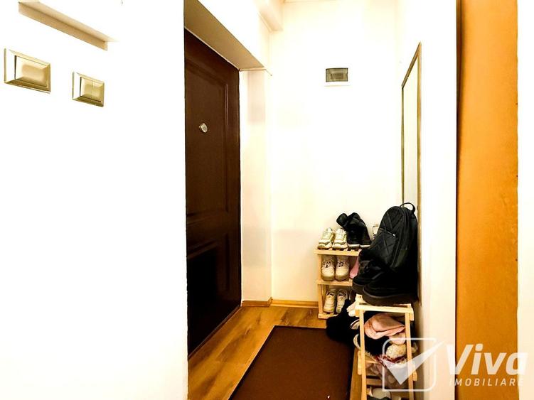 Apartament cu 3 camere semidecomandat, mobilat în Podu Roș