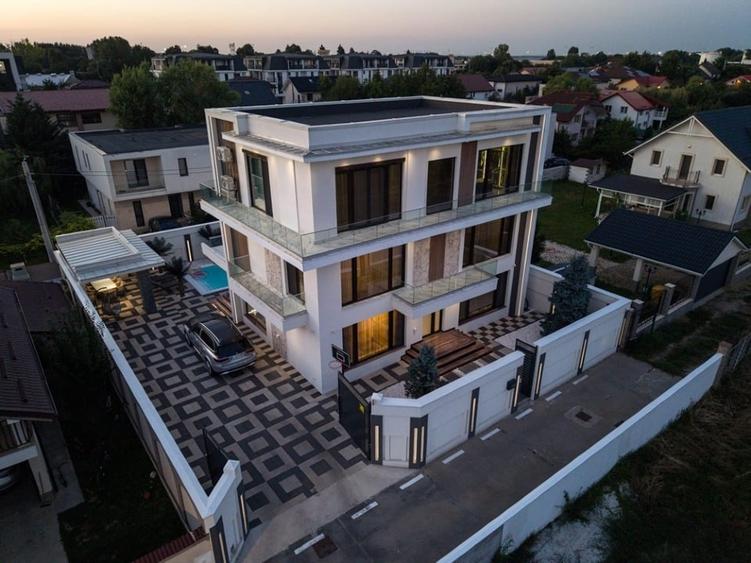Casă individuală cu 5 camere cu Canalizare în Central