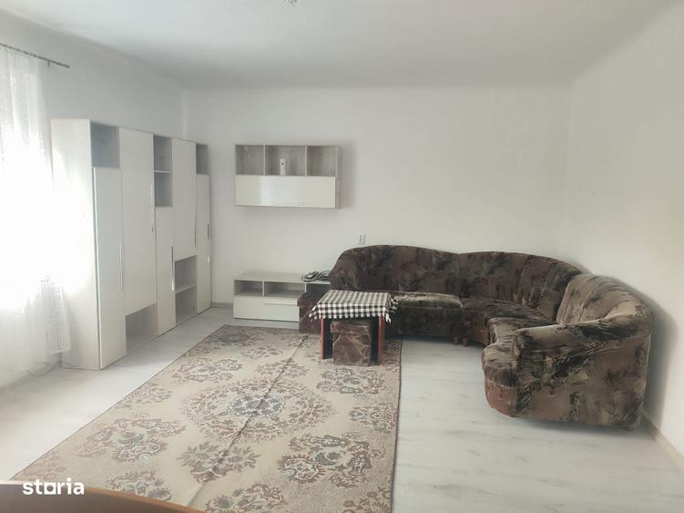 Apartament cu 2 camere decomandat în Cristian