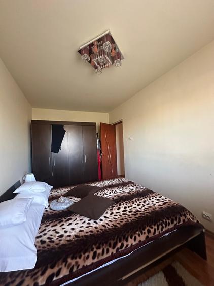 Apartament cu 3 camere în Circumvalațiunii