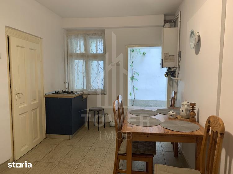 Casă cu 8 camere cu Teren 203 Mp în Ultracentral