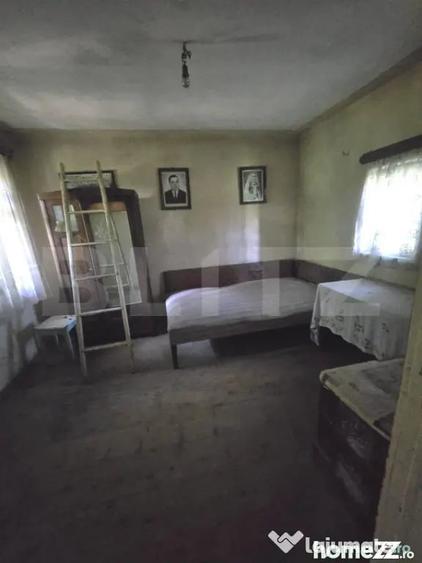 Casă cu 3 camere cu Teren 1954 Mp în Tomșani