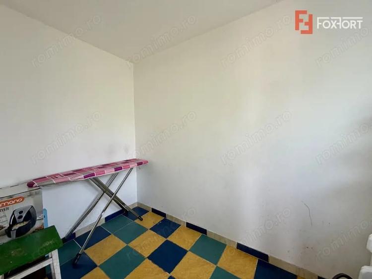 Apartament cu 2 camere decomandat în Dumbrăvița