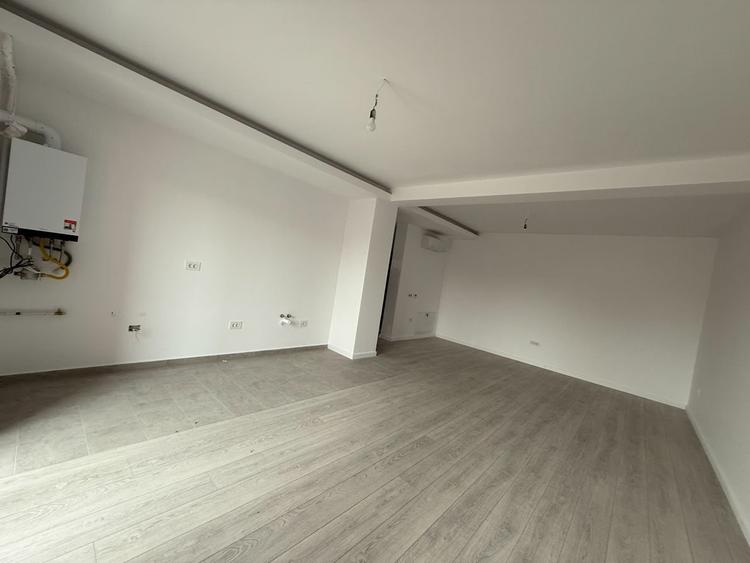 Apartament cu 2 camere decomandat în Soarelui