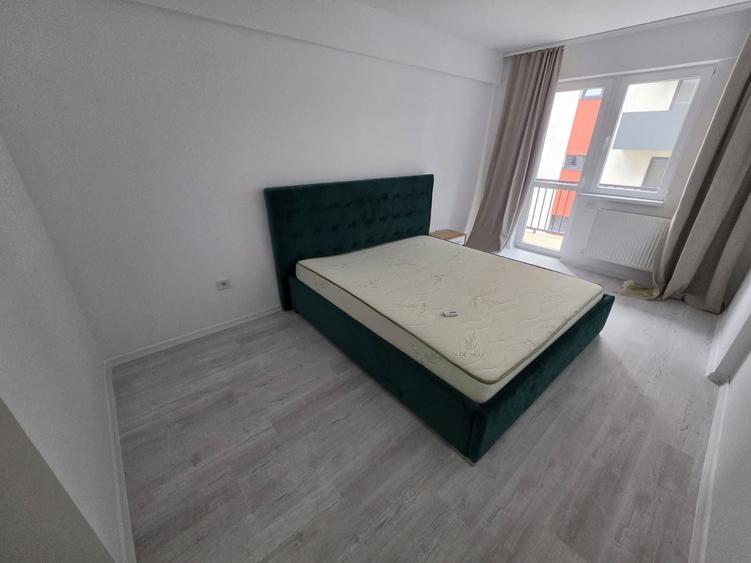 Apartament cu 3 camere decomandat, mobilat în Theodor Pallady