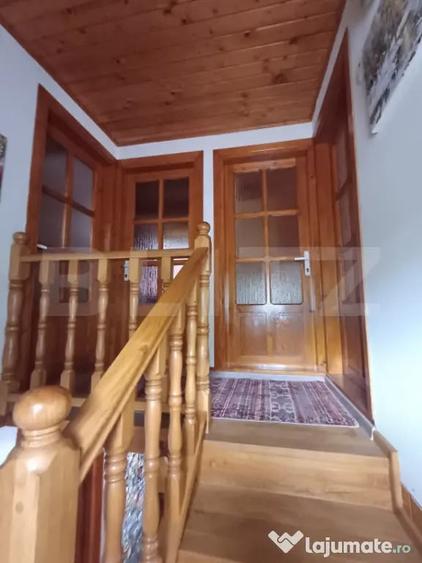 Casa individuala 5 camere, teren 2800 mp in Moldovenesti - 1