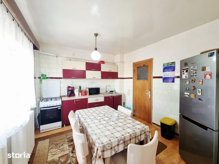 Apartament cu 4 camere în Central