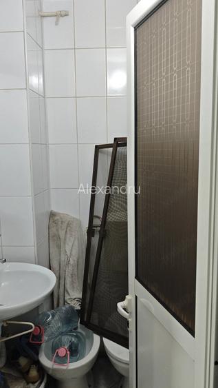 Apartament 4 camere cu balcon si beci Ploiesti, Malu Rosu