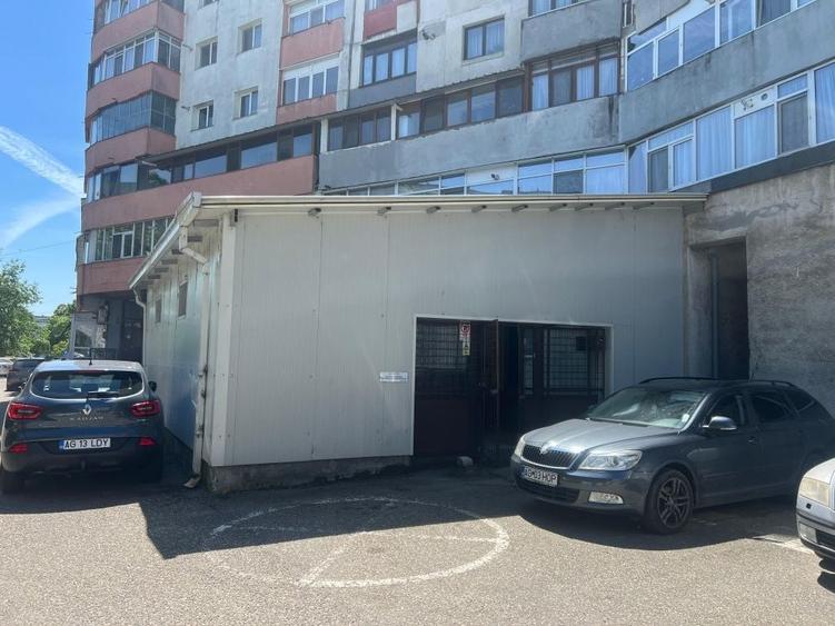 Spațiu comercial, de 180 mp, în Zăvoi