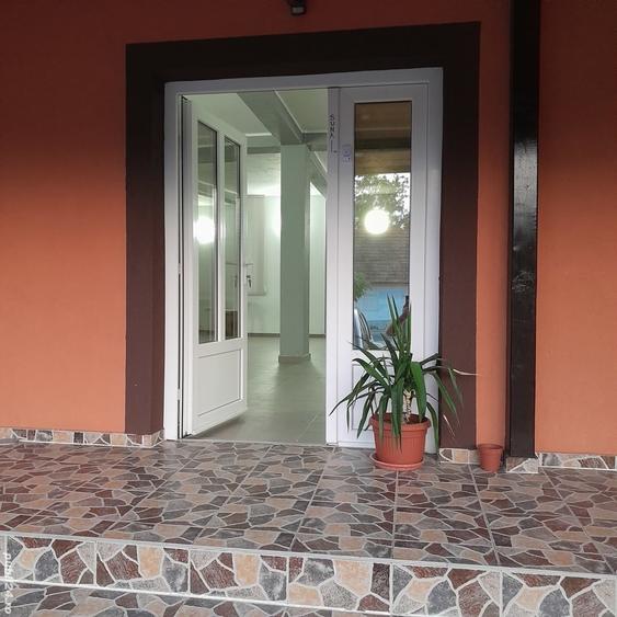 Spațiu comercial, de 170 mp, în Dumbrăveni