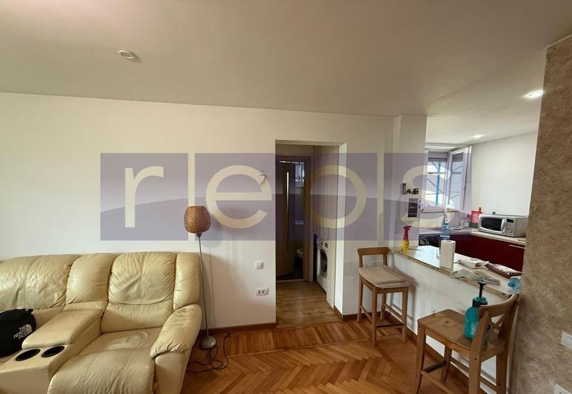 Apartament cu 4 camere, mobilat în Titan