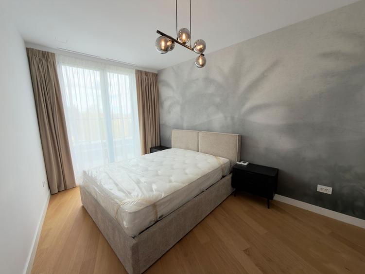 Apartament cu 4 camere în Iancu Nicolae