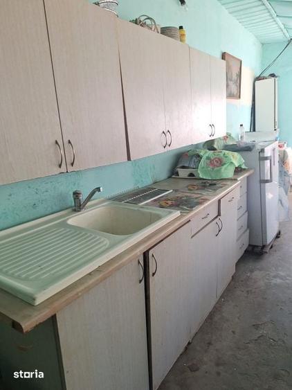 Casă cu 3 camere cu Teren 1686 Mp în Central