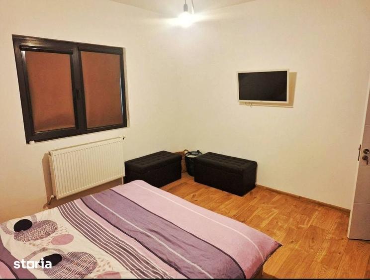 Casă cu 5 camere cu Teren 310 Mp în Lumina