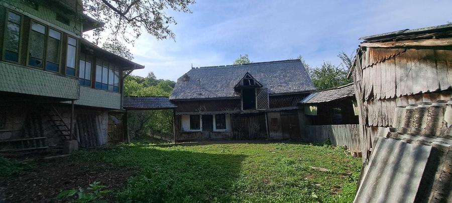 Teren si constructii situate in intravilan 7.780 mp, comuna Bertea, sat Lutu Rosu, Prahova - 8