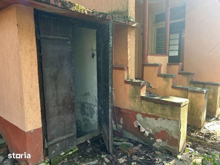 Casă cu 3 camere cu Teren 1200 Mp în Borș