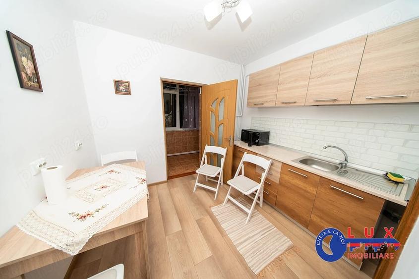 Apartament cu 2 camere decomandat în E3