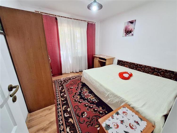 Apartament cu 2 camere semidecomandat în Narcisa