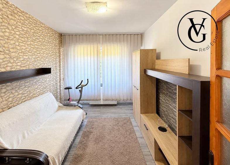 Apartament cu 3 camere decomandat, mobilat în Faleza Nord