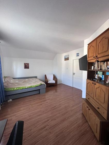 Casă cu 4 camere cu Teren 701 Mp în Gilău