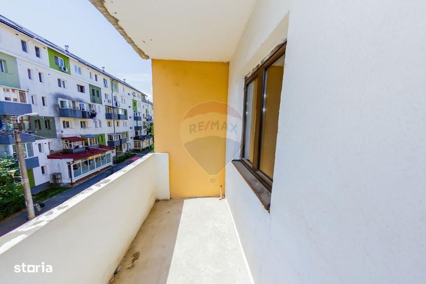 Apartament cu 4 camere decomandat în Republicii