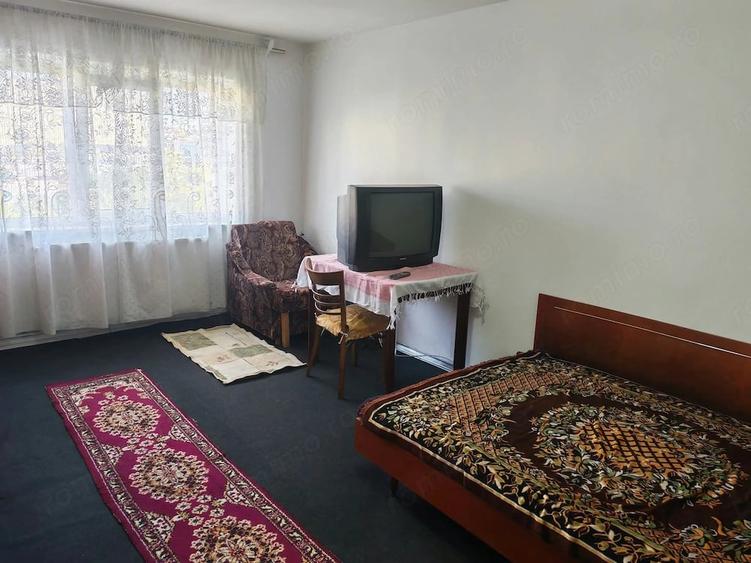 Apartament cu 2 camere decomandat în 1 Mai