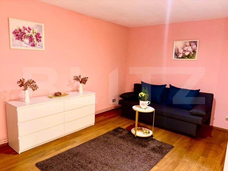 Apartament cu 2 camere decomandat, mobilat în Bucovina