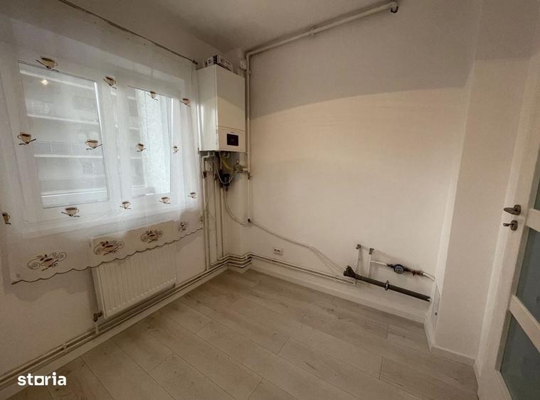 Apartament cu 3 camere decomandat în Tilișca