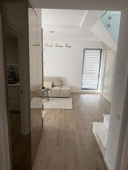 Apartament cu 2 camere decomandat în Drumul Taberei