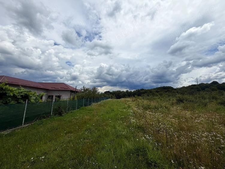 Teren de 2200 mp, în Central