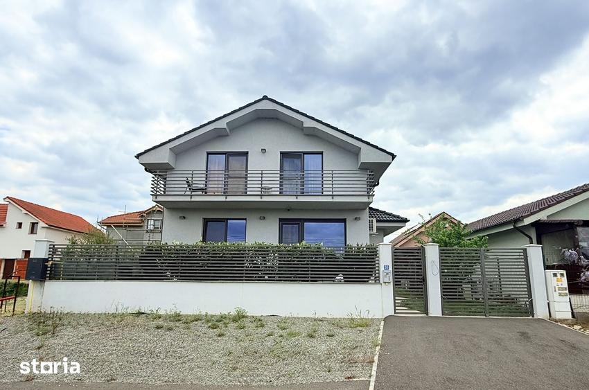 Casă cu 5 camere cu Teren 250 Mp în Tokai