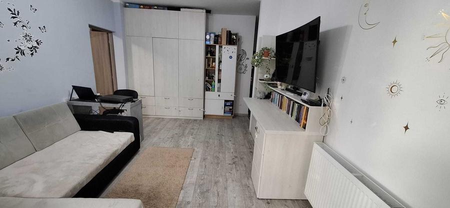 Apartament cu 2 camere decomandat în Florești