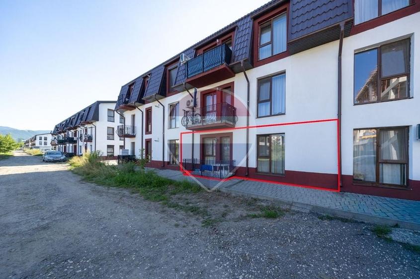 Apartament cu 2 camere decomandat în Tractorul