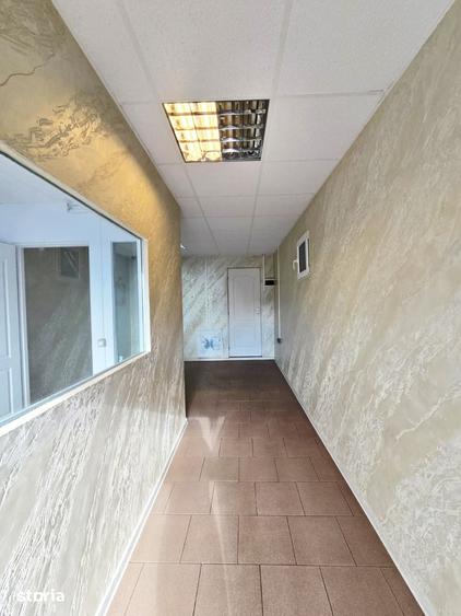 Spațiu comercial, de 120 mp, în Bujac