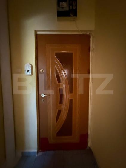 Apartament cu 2 camere decomandat, mobilat în Micro 13
