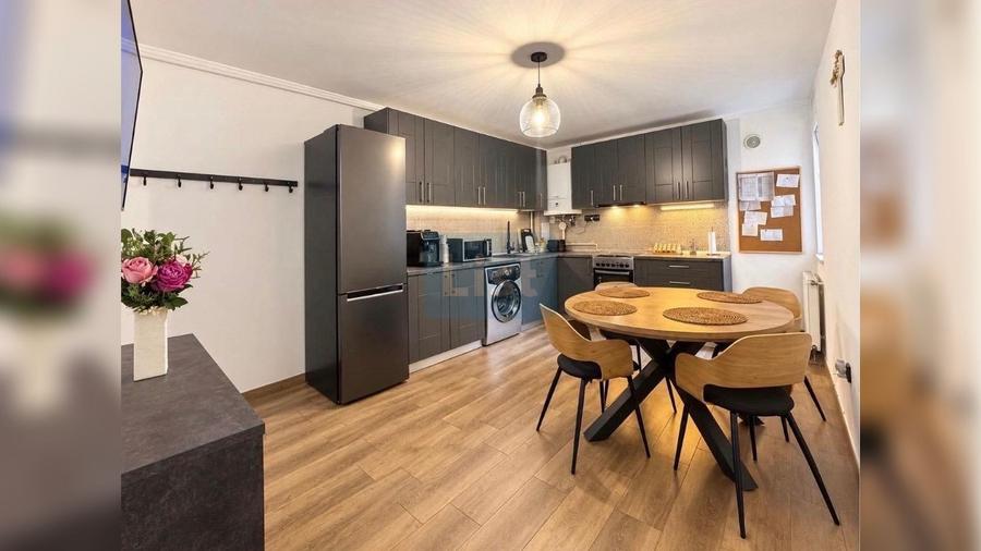 Apartament cu 2 camere decomandat în Zorilor