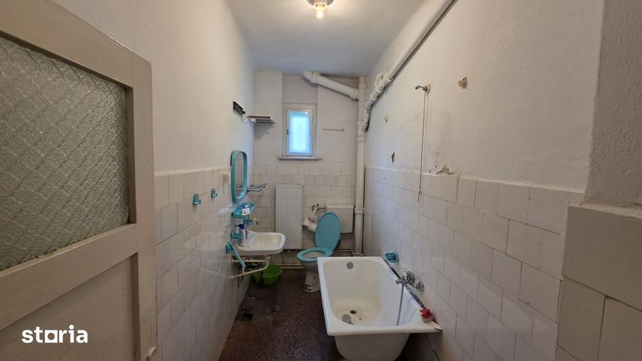 Apartament cu 4 camere în Sub Arini