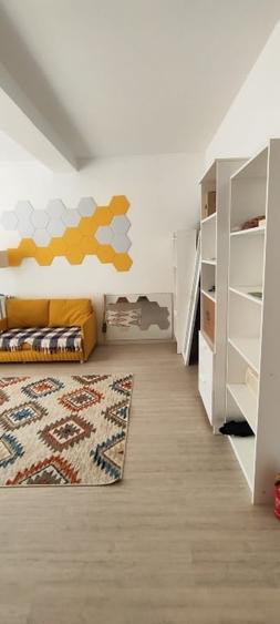 Apartament cu 2 camere decomandat, mobilat în Tractorul