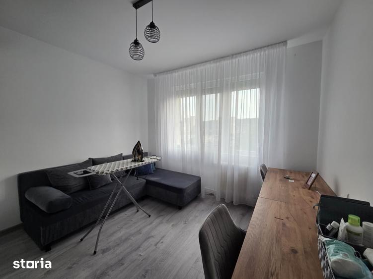 Apartament de vanzare, 3 camere, decomandat, 72 mp, Alexandru cel Bun - 14