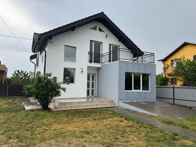 Casă cu 4 camere cu Teren 600 Mp în Someșeni