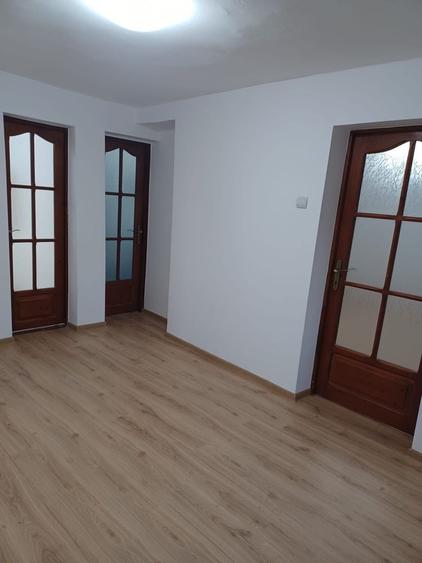 Casă cu 4 camere în Mărgineni