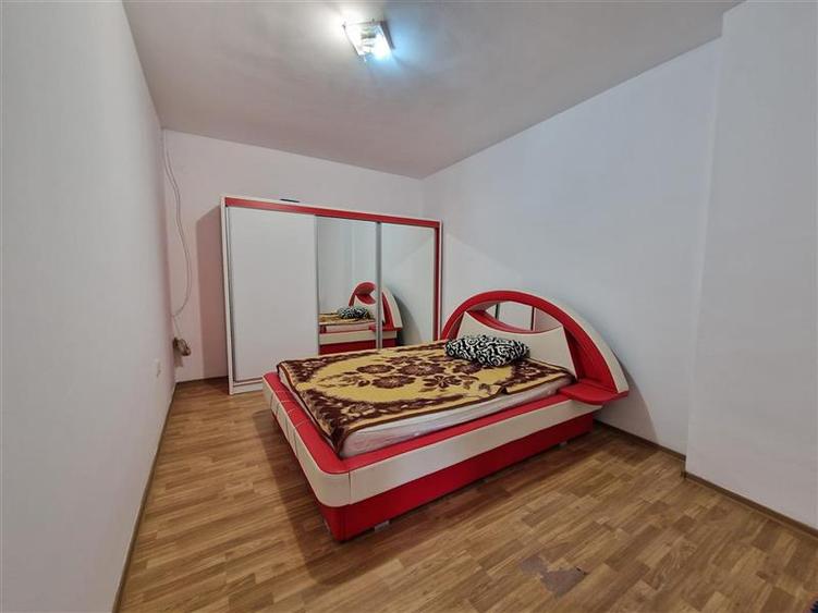 Casă individuală cu 4 camere cu Teren 177 Mp în Rovine