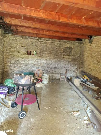 Casă cu 3 camere în Bujor