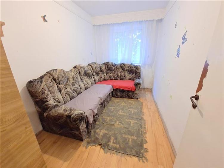 Apartament cu 3 camere decomandat în Narcisa
