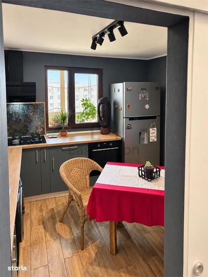 Apartament cu 2 camere în Apărătorii Patriei
