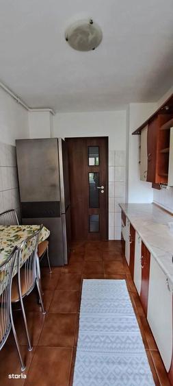 Apartament cu 2 camere decomandat, mobilat în Centrul Civic