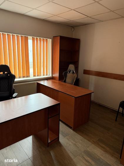 Casă cu 4 camere cu Teren 100 Mp în Exterior Vest
