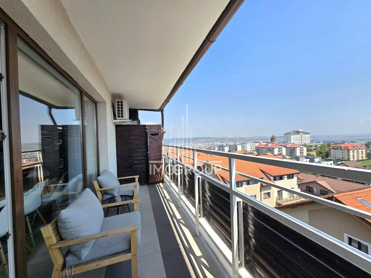 Apartament cu 5 camere semidecomandat, mobilat în Bună Ziua