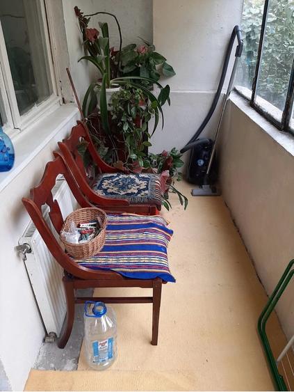 Apartament cu 2 camere semidecomandat în Badea Cârțan